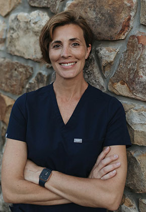 Dr. Lisa Parker is a clinician in our emergency medicine service.