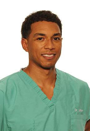 Dr. Christian Latimer is a clinician in our surgery service.