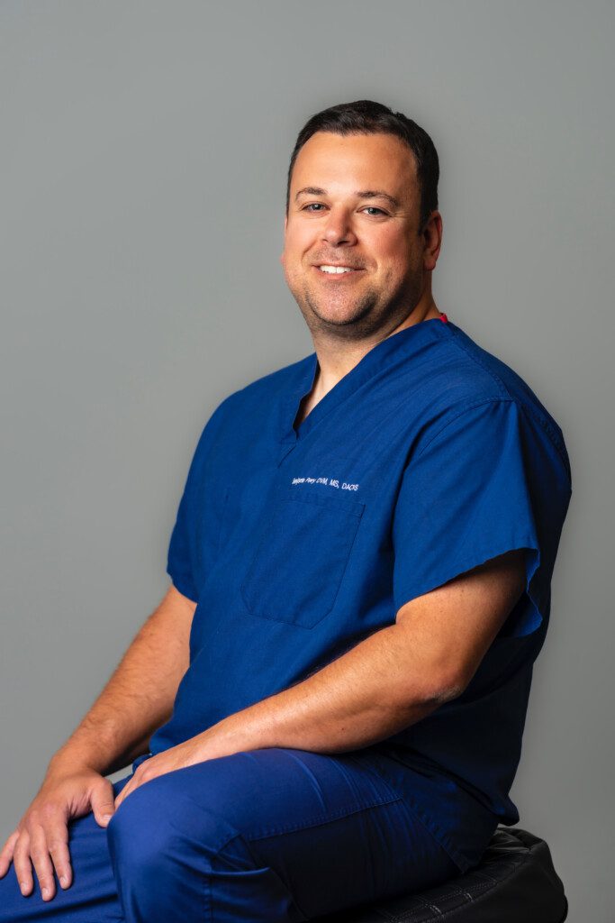Headshot of Ben Perry, DVM, MS, DACV-SA, surgical specialist at BluePearl Pet Hospital in Tacoma, WA.