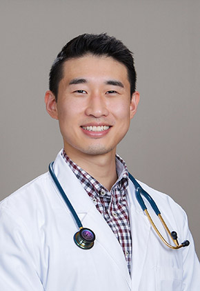 Dr. Isaac Jeon is a clinician in our emergency medicine service.