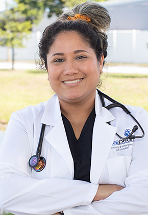 Dr. Cynthia Vasquez is an emergency clinician at BluePearl Pet Hospital in Clearwater, Florida.