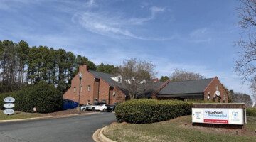The outside view of BluePearl Pet Hospital South Charlotte in Matthews, NC