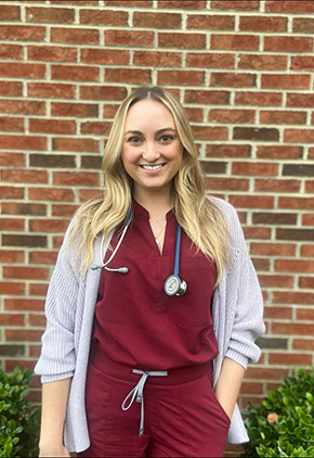 Dr. Erin McCarragher is a cardiology veterinarian at BluePearl Pet Hospital in Matthews, South Charlotte, NC.