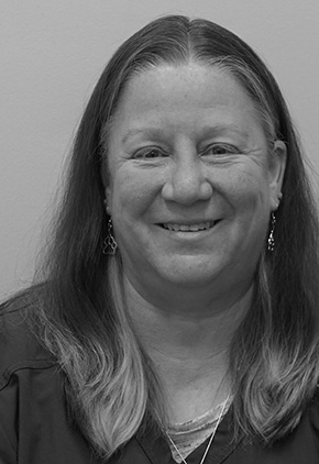 Dr. Stephanie Reitz is a certified canine rehabilitation therapist at BluePearl Pet Hospital and Skylos Sports Medicine in Frederick and Woodstock, Ellicott City, Maryland.